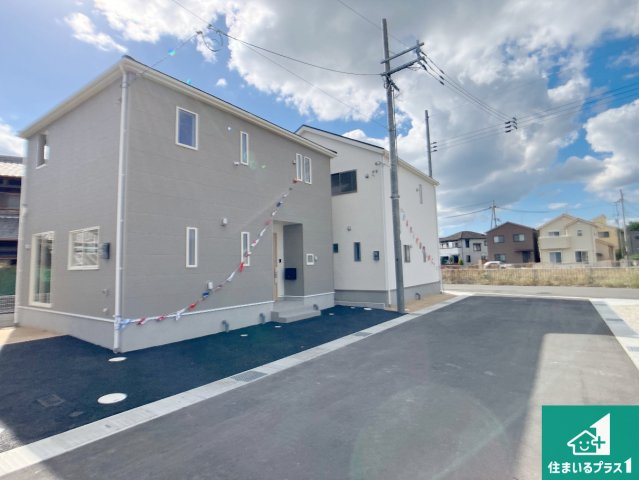 明石市大久保町谷八木　第6期　新築一戸建ての前面道路含む現地写真|周辺は閑静な住宅街！前面道路広々で車の出し入れも便利です。駐車が苦手な方でも安心して車庫入れできます！