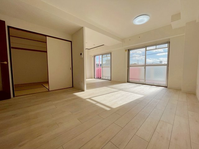 鈴彩館の居間・リビング