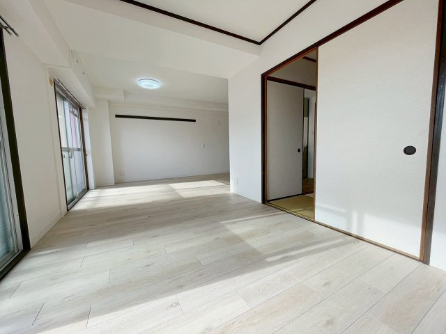 鈴彩館の居間・リビング