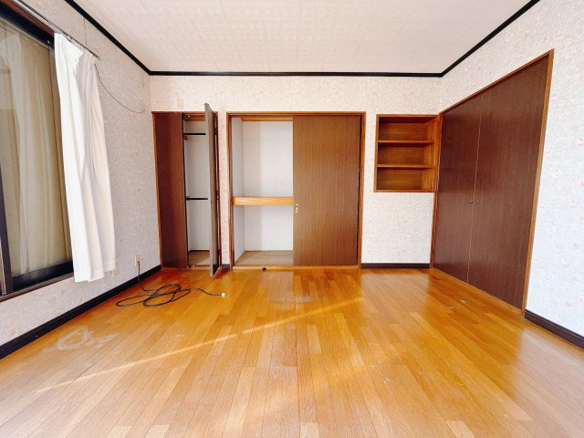 【中古戸建】佐波郡玉村町大字川井の洋室|■2階洋室｜子供部屋のメリットは「自立心を養うことができる」「自分で整理整頓できるようになる」そして、お子様が成長した際には「プライバシーを確保できる」といい事だらけ♪