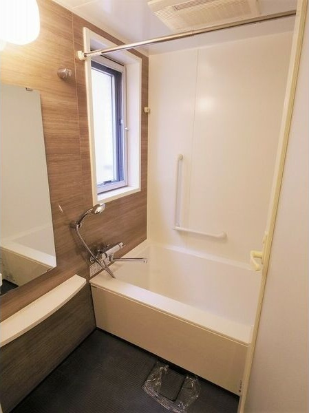 プレシャスコート金山の浴室