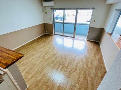 【居間・リビング】 | パレス・オーシャンビュー | リビング