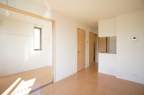 シャーメゾン実咲 弐番館の居間・リビング