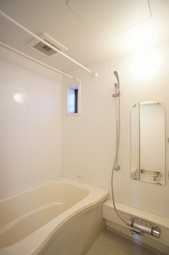 シャーメゾン実咲 弐番館の浴室