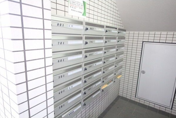 サンマール金山南のエントランス