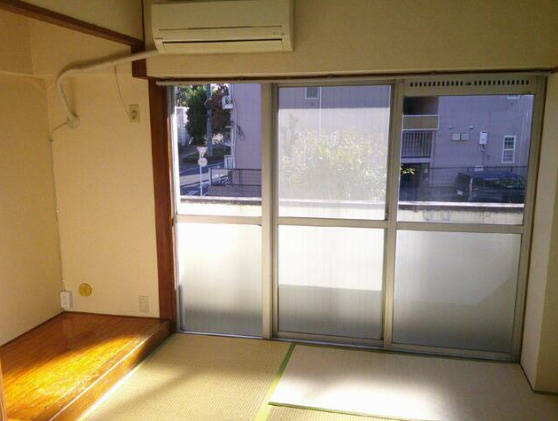 コーポ三軒茶屋　三面採光　角部屋　振分　両面バルコニーの展望