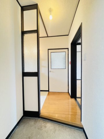 神陵台東住宅　46号棟の玄関