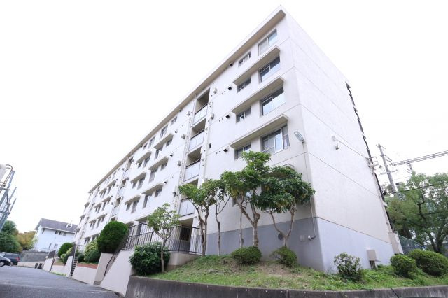 コーポつつじが丘の外観