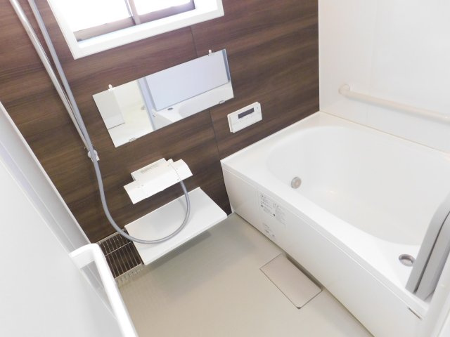 弥富市又八３丁目の中古一戸建の浴室|◇浴室◇　　浴室暖房・追い焚き給湯　（２０２５年９月リフォーム済）