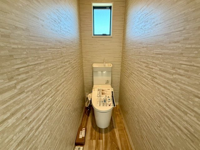 高知市一ツ橋町　新築一戸建てのトイレ|2階にもトイレがあるから朝の時間帯も安心