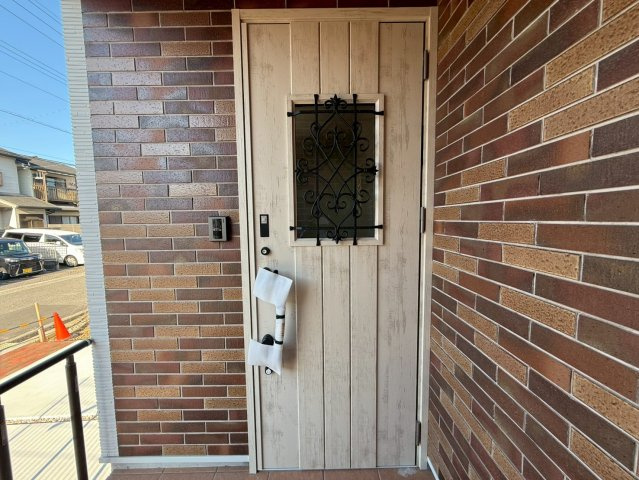 高知市一ツ橋町　新築一戸建ての玄関