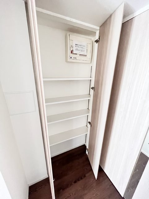 レジディア文京本郷Ⅳの収納|※写真は同タイプの別室になります