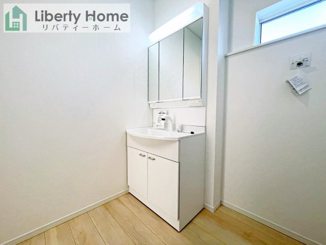 龍ケ崎市城ノ内第9　新築戸建　1号棟の独立洗面台