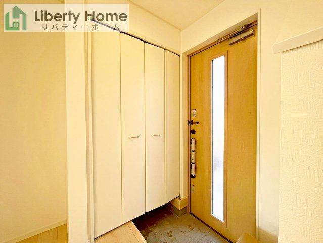 龍ケ崎市城ノ内第9　新築戸建　1号棟の玄関