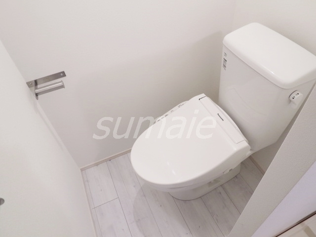 ＡＩＡのトイレ|温水洗浄機能付きトイレです