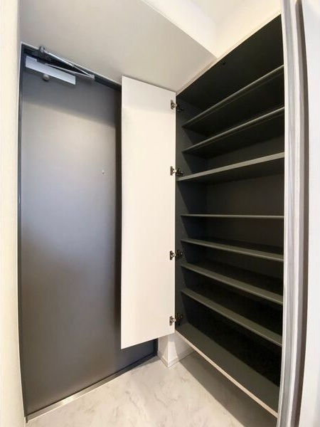 S-RESIDENCE熱田の玄関