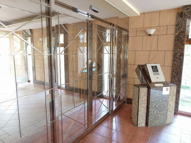 モントーレ久留米セントラルパークのエントランス|建物の内部です