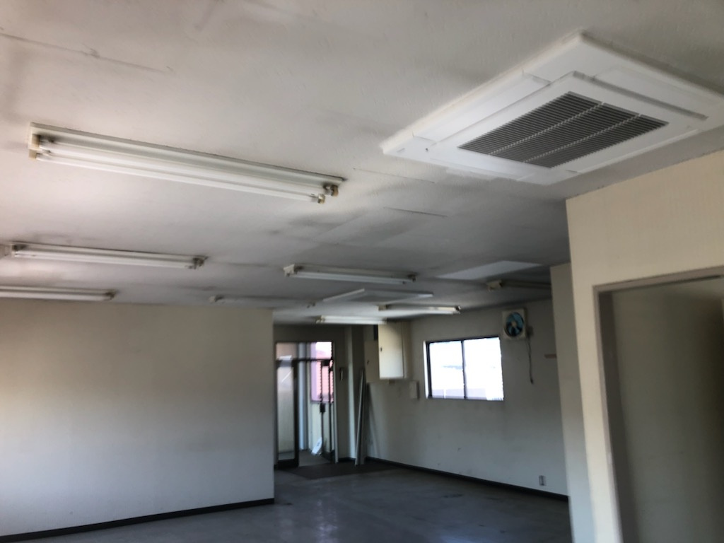 伊藤ビルの内装