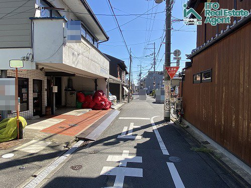 上・靱屋町 土地の周辺