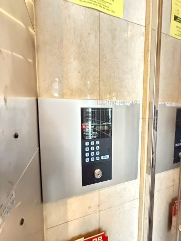 ミストラル本町ウエストの玄関|ゆったりとした玄関です