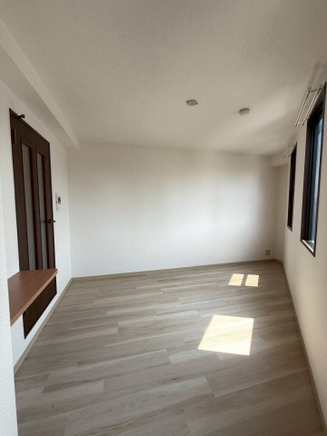 ミストラル本町ウエストの居間・リビング|おしゃれなリビングです