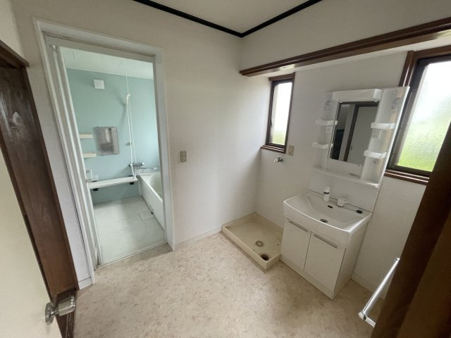 南区銭塘町2731-2の独立洗面台