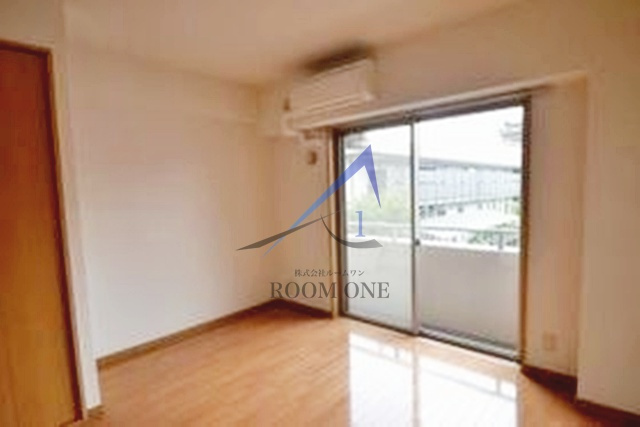 ヴィクトワールの寝室|寝室です。