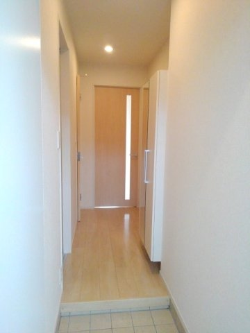 ラフレシール・Ｍの玄関