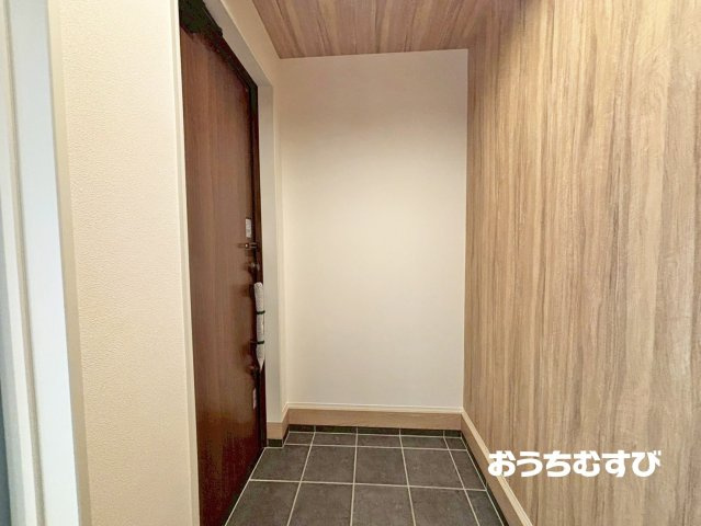 ことぶき町２期（全１棟）の玄関