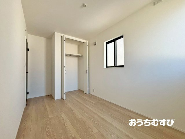 ことぶき町２期（全１棟）の洋室