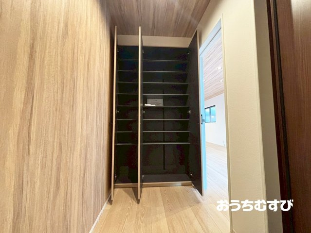 ことぶき町２期（全１棟）の収納