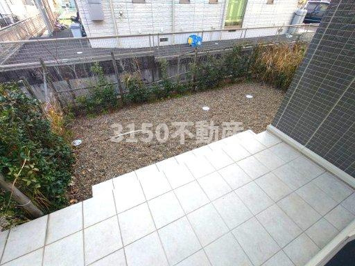 アン　プティ　シャトンの庭