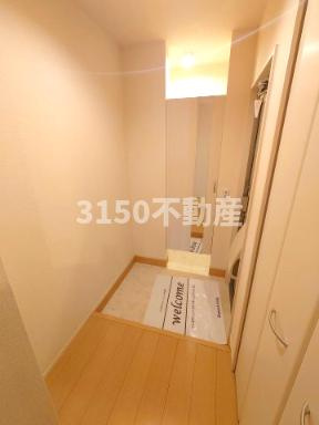 アン　プティ　シャトンの玄関