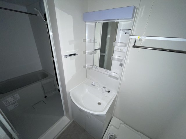 府中市分梅町４丁目のアパートの洗面所