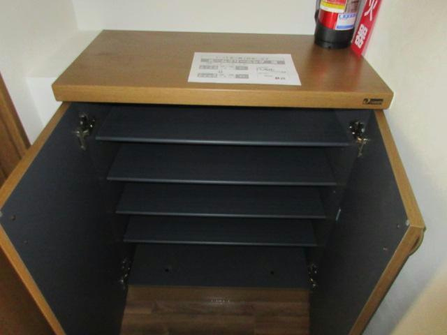 アーク・リビオンの玄関