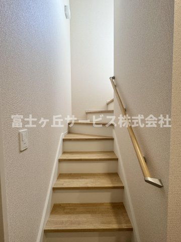 【その他】 | 静岡市駿河区向敷地4丁目 4期 新築一戸建て 4号棟 | 階段です
