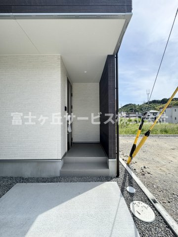 【エントランス】 | 静岡市駿河区向敷地4丁目 4期 新築一戸建て 4号棟 | エントランスです