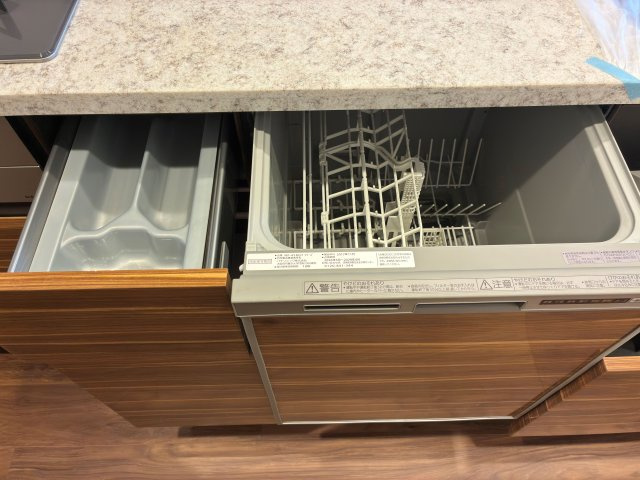 ドレッセＷＩＳＥたまプラーザＢ棟のキッチン|食器洗乾燥機