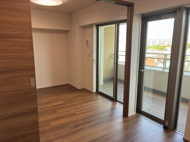 ドレッセＷＩＳＥたまプラーザＢ棟の洋室|洋室～LDK