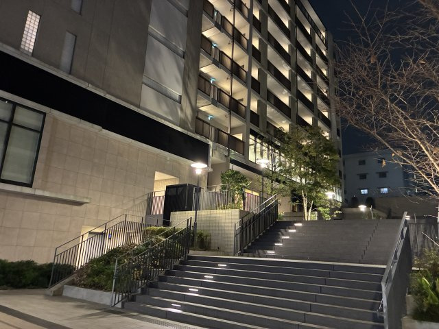 ドレッセＷＩＳＥたまプラーザＢ棟の外観