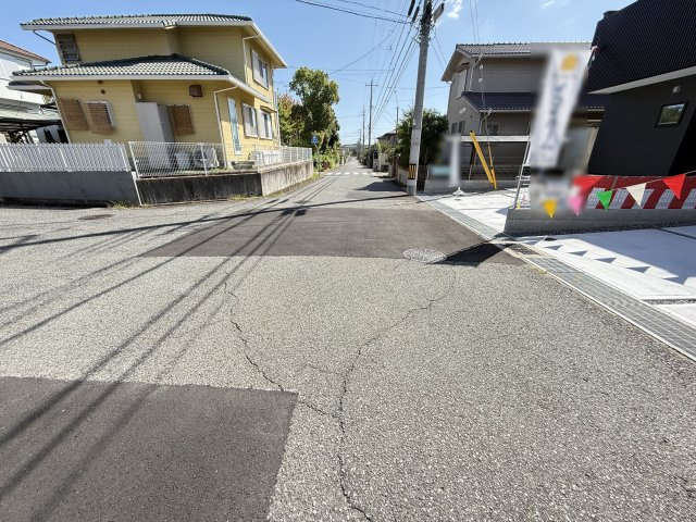 神戸市西区狩場台1丁目新築戸建の前面道路含む現地写真