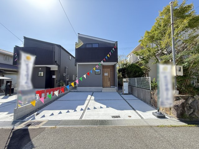 神戸市西区狩場台1丁目新築戸建の前面道路含む現地写真