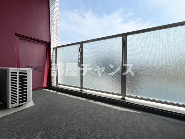 リヴシティ栄弐番館のバルコニー