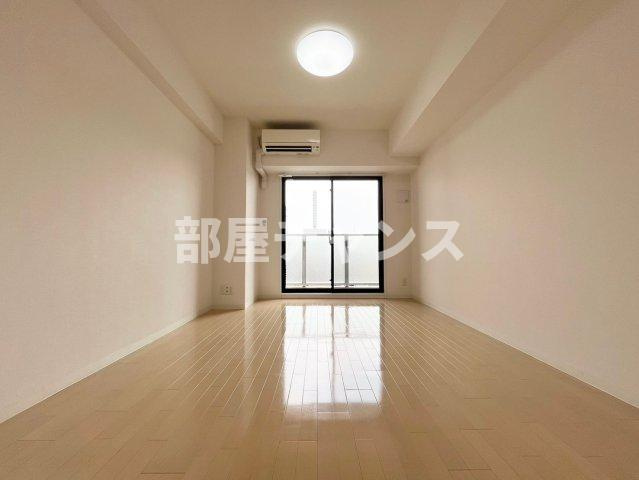 リヴシティ栄弐番館の居間・リビング