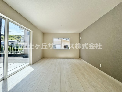 【居間・リビング】 | 静岡市駿河区向敷地4丁目 4期 新築一戸建て 6号棟 | リビングです