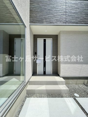 【エントランス】 | 静岡市駿河区向敷地4丁目 4期 新築一戸建て 6号棟 | エントランスです