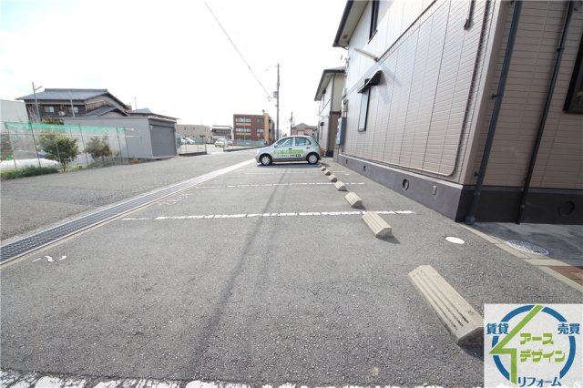 21番館　Aの駐車場