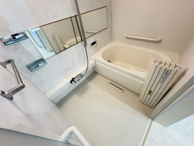 真間5丁目戸建ての浴室