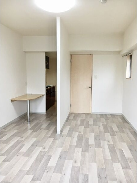 SINCERE　MEIJIの洋室