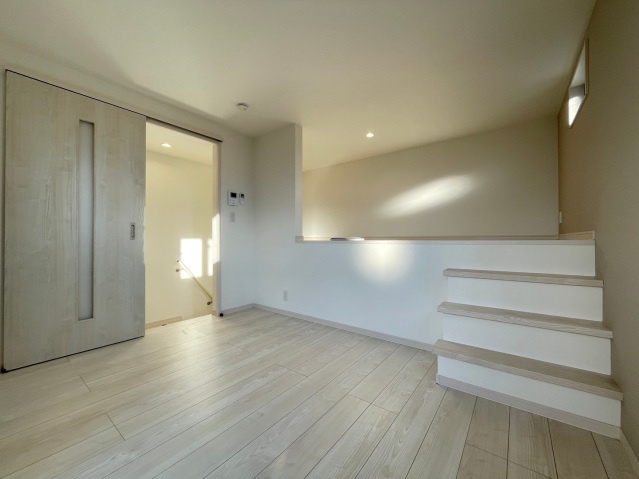 CBヴィレッタ津福駅前の居間・リビング